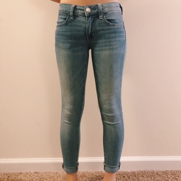 American Eagle Jeans Medium Wash - Picture 1 of 3